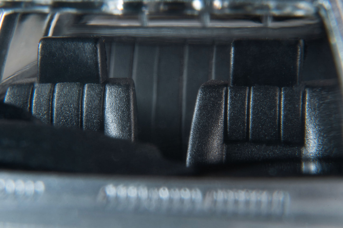 TLV 1/64 LV-N256c トヨタ ハイラックス4WD ピックアップ ダブルキャブ SSR(銀)91年式