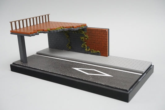 収蔵家 SCJ82001 1/64 高架下ジオラマ 高架と壁のある街角