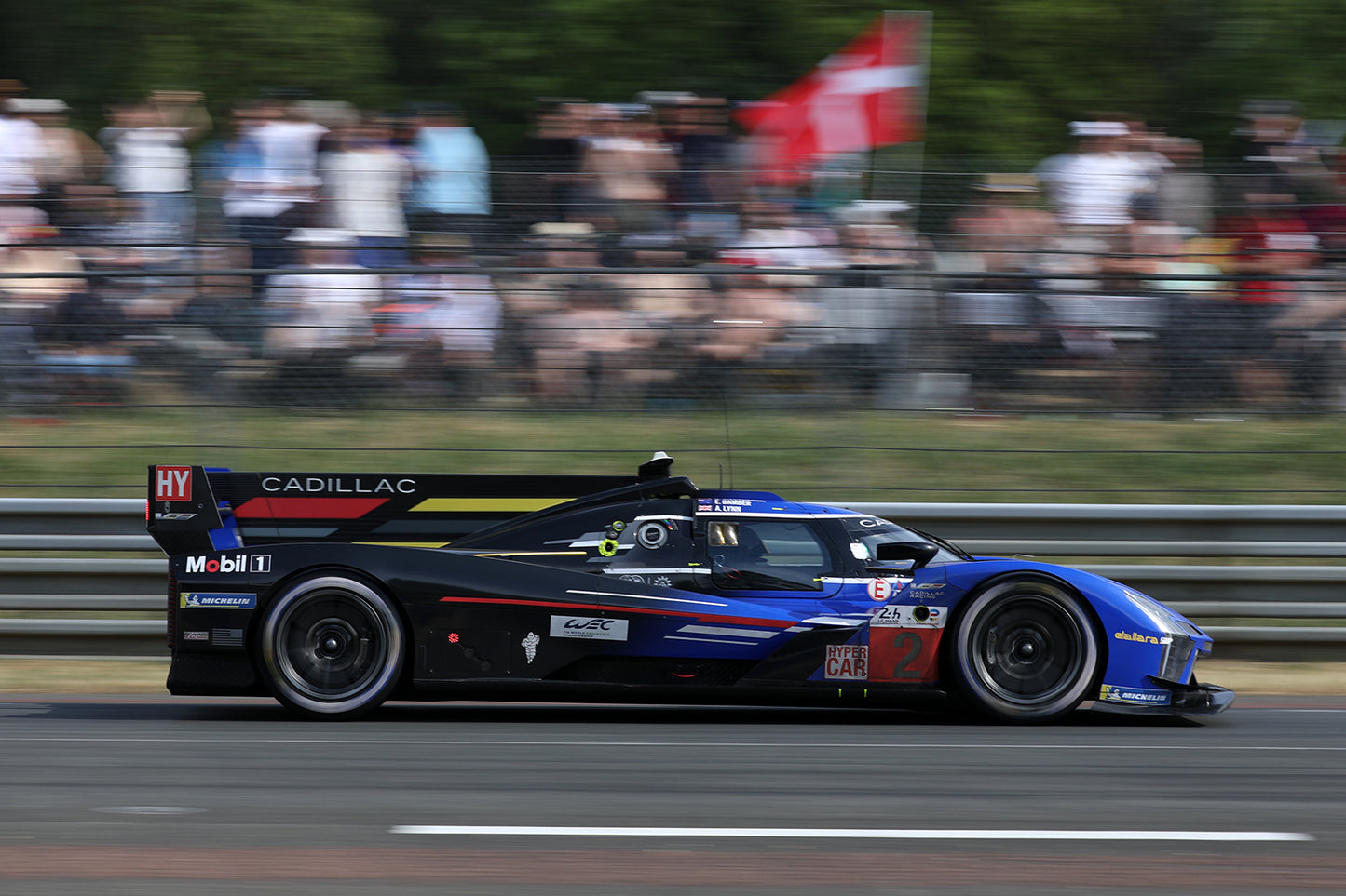 Spark 18S910 1/18 Cadillac V-Series.R No.2 CADILLAC RACING 3rd 24H Le Mans 2023E. Bamber - A. Lynn - R. Westbrook