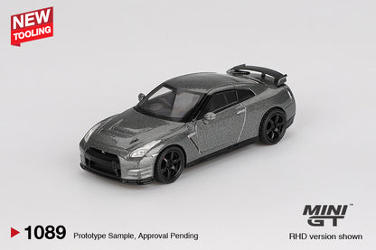 【2025年11月以降発売予定】 MINI GT MGT01089-R 1/64 Nissan GT-R Nismo 2013 R35 CRS Version ダークメタリックグレー(右ハンドル)