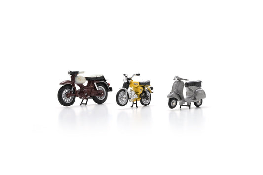 【2025年11月以降発売予定】 Schuco 450729900 1/43 Motorcycle Set w. Kreidler Florett Super/Vespa GS/Simson S52