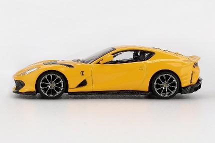 BBR BBRFER64008 1/64 フェラーリ 812 コンペティション Giallo Modena（イエロー）