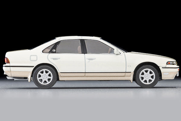 【2026年7月発売予定】 TLV 1/64 LV-N319c 日産 セフィーロ タウンライドSV (白/ベージュ) 91年式