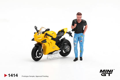 【2027年4月以降発売予定】 MINI GT MGT01414-L 1/64 Ducati Panigale V4 S Yellow with Rider Figure