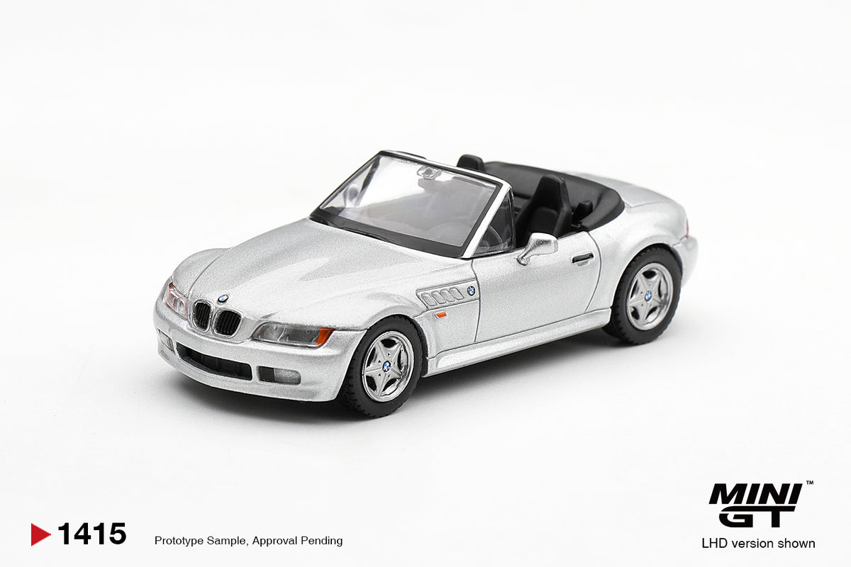 【2027年4月以降発売予定】 MINI GT MGT01415-L 1/64 BMW Z3 Titanium Silver LHD
