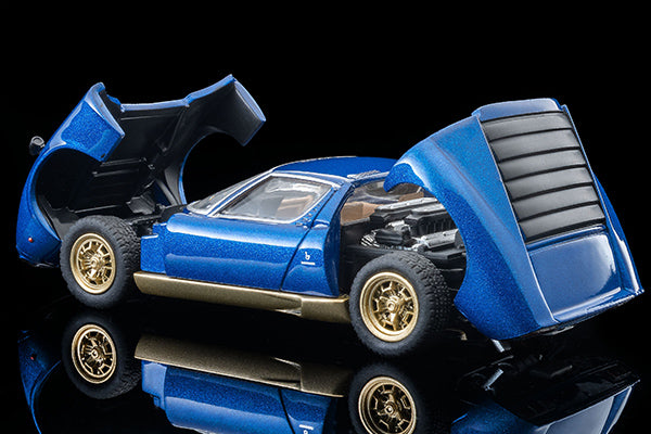 ランボルギーニ  ミウラＳＶ ランボルギーニ ミウラ SV 初披露から50年 - AUTO BILD JAPAN Web