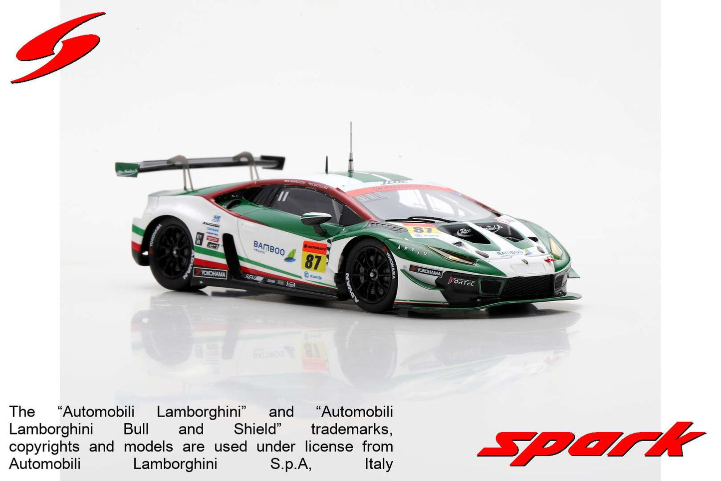 【2024年5月発売予定】Spark SGT039 1/43 Bamboo Airways Lamborghini GT3 No.87 JLOC GT300 SUPER GT 2022 Kosuke Matsuura - Natsu Sakaguchi