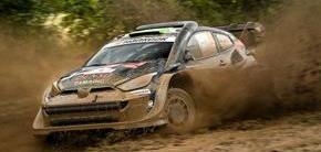 【2025年11月発売予定】 Spark S6902 1/43 TOYOTA GR Yaris Rally1 No.33 TOYOTA GAZOO RACING WRT 100th TGR WRC Events Winner Rally Safari 2025   E. Evans – S. Martin