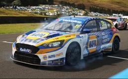 【2025年10月以降発売予定】 Spark UK038 1/43 NAPA Racing UK No.77 Ford Focus BTCC - Knockhill BTCC Sam Osborne