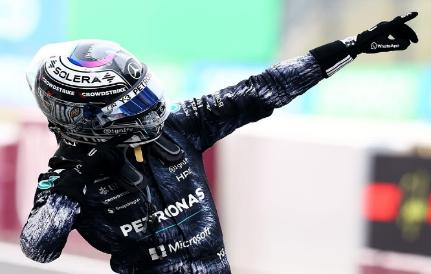 【2026年12月発売予定】 Spark 64S147 1/64 Mercedes-AMG PETRONAS F1 Team W17 No.12 Winner Japanese GP 2026 Kimi Antonelli フィギュア付き