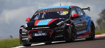 【2026年11月発売予定】 Spark UK063 1/43 Restart Racing - No.132 - Hyundai i30n Fastback BTCC - 2026 James Dorlin