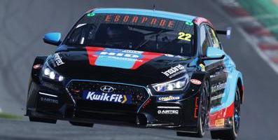 【2026年12月発売予定】 Spark UK062 1/43 Restart Racing - No.22 - Hyundai i30n Fastback BTCC - 2026 Chris Smiley