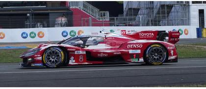 【2027年1月発売予定】 Spark 64S161 1/64 TOYOTA TR010 HYBRID No.8 TOYOTA RACING 3rd Le Mans 24H 2026 S. Buemi – B. Hartley – R. Hirakawa