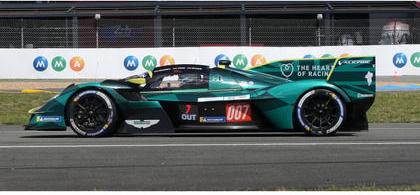 【2027年2月発売予定】 Spark 64S162 1/64 Aston Martin Valkyrie No.007 ASTON MARTIN THOR TEAM 8th Le Mans 24H 2026 H. Tincknell – T. Gamble – R. Gunn
