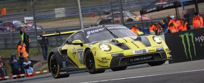 【2027年1月発売予定】 Spark 64S195 1/64 Porsche 911 GT3 R (992) Evo26 No.17 Dunlop Motorsport 24H Nürburgring 2026 J. Andlauer - D. Boccolacci - N. Menzel - A. Picariello
