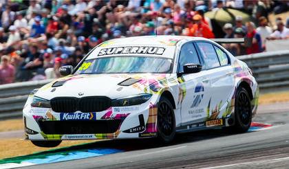 【2027年1月発売予定】 Spark UK069 1/43 West Surrey Racing No.29 BMW 330i BTCC Knockhill 2026 Lewis Gilbert