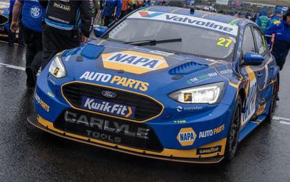 【2027年1月発売予定】 Spark UK074 1/43 NAPA Racing UK - No.27 - Ford Focus Titanium BTCC - Knockhill - Race Against Dementia Dan Cammish