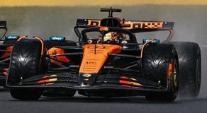 Spark S9641 1/43 McLaren MCL39 No.81 McLaren Formula 1 Team Winner Belgian GP 2025 Oscar Piastri