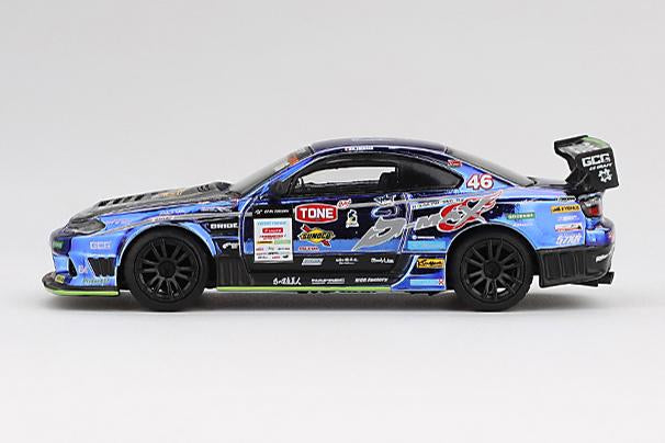 MINI GT MGT00857-BL 1/64 Nissan シルビア (S15) D1 GP 2023 #46 D-MAX RACING(右ハンドル) 日本限定