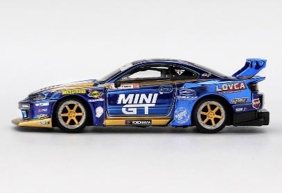 【2026年4月以降発売予定】 MINI GT MGT01157-R 1/64 Nissan シルビア(S15) LB-Super Silhouette #555 2025 Formula Drift Japan Team MINI GT Liberty Walk(右ハンドル)