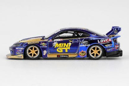 【2026年5月以降発売予定】 MINI GT MGT01185-R 1/64 Nissan シルビア(S15) LB-Super Silhouette #555 2025 Formula Drift ハロウィンスペシャル Team MINI GT Liberty Walk(右ハンドル)