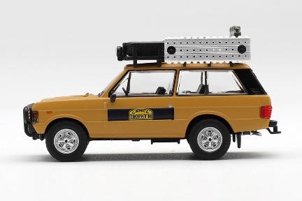 【2026年9月以降発売予定】 MINI GT MGT01221-L 1/64 レンジ ローバー 1981 キャメルトロフィー スマトラ K.Stoppa & A.Valldorf(左ハンドル)