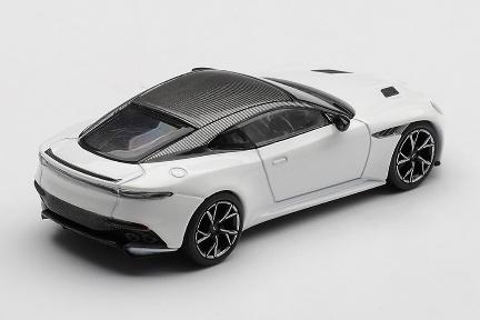 【2026年10月以降発売予定】 MINI GT MGT01225-L 1/64 アストンマーチン DBS ストラタスホワイト(左ハンドル)