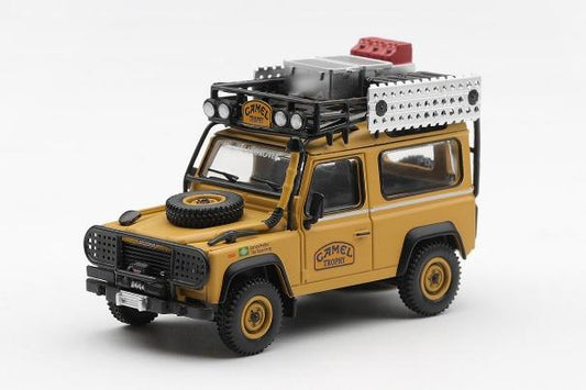 【2026年11月以降発売予定】 MINI GT MGT01308-L 1/64 ランドローバー ディフェンダー 90 キャメルトロフィー ボルネオ島  1985 チームブラジル(左ハンドル)
