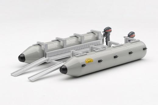 【2026年11月以降発売予定】 MINI GT MGTAC18 1/64 キャメルトロフィー Pontoon Raft