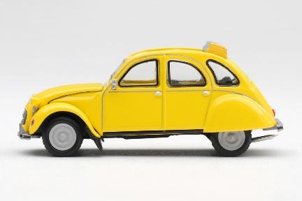 【2026年11月発売予定】 MINI GT MGT00919-007J 1/64 シトロエン 2CV 「ユア・アイズ・オンリー」(1981) 日本限定パッケージ