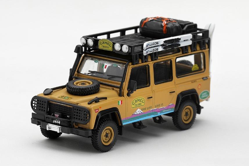 【2027年3月以降発売予定】 MINI GT MGT01380-L 1/64 Land Rover Defender 110 1998 Camel Trophy Tierra del Fuego CT.24 Italy LHD