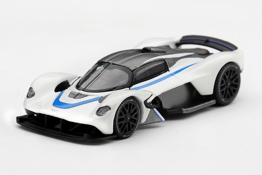 【2027年5月以降発売予定】 MINI GT MGT01419-L 1/64 Aston Martin Valkyrie Escape White LHD