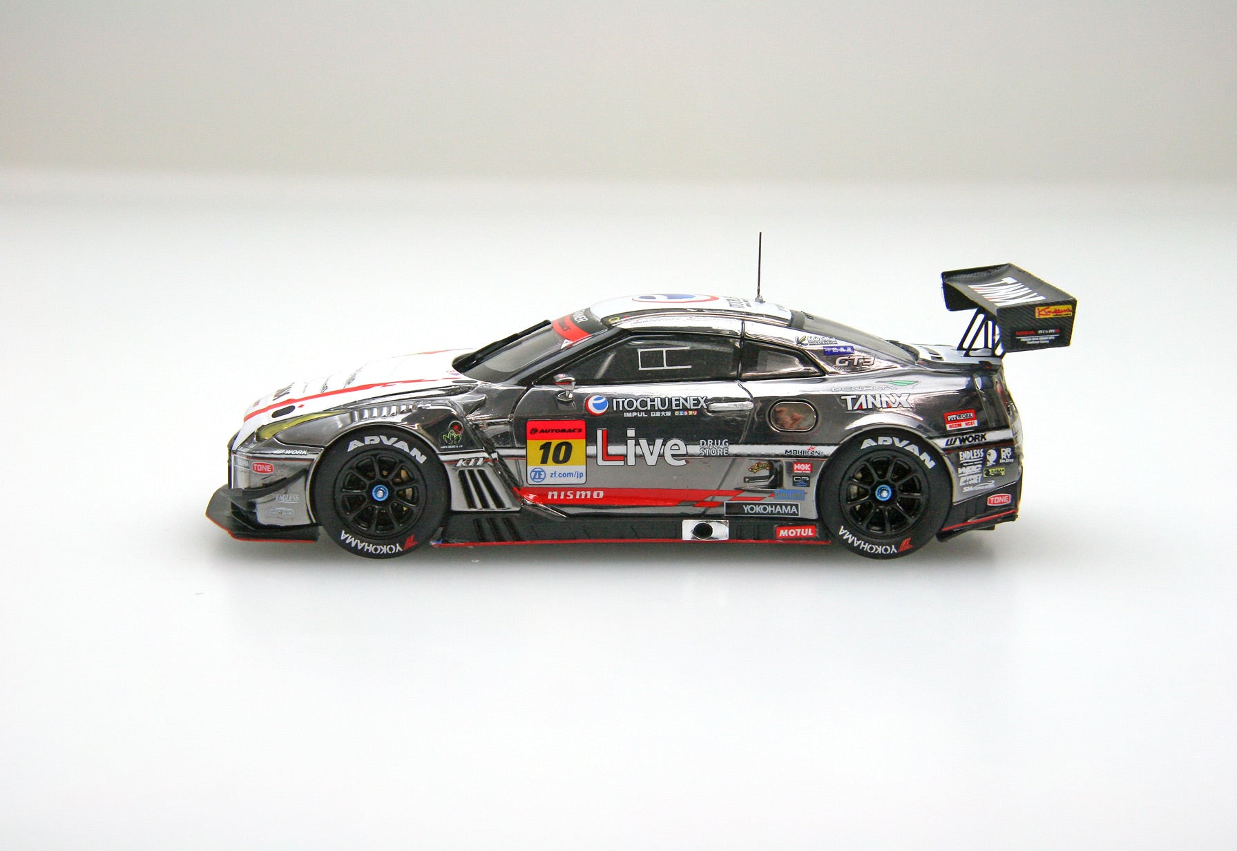 EBBRO 45774 1/43 TANAX ITOCHU ENEX with IMPUL GT-R SUPER GT GT300