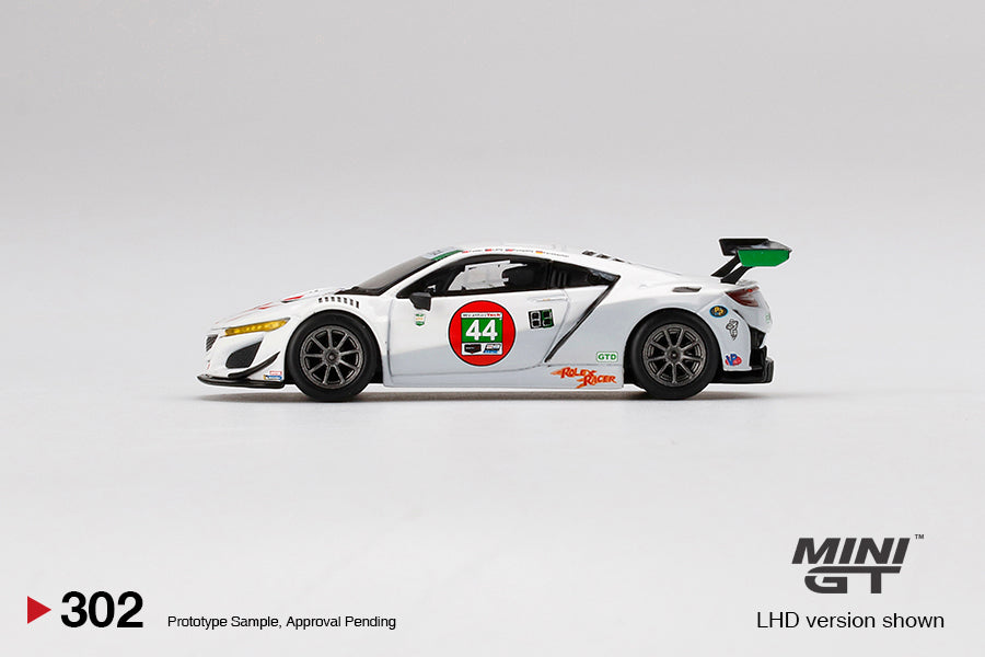 MINI GT MGT00302-L  1/64 Acura NSX GT3 EVO #44 Magnus Racing  2021 IMSA Daytona 24 Hrs  (左ハンドル)