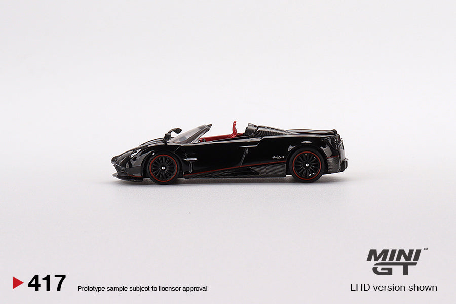 MINI GT MGT00417-L 1/64 パガーニ ウアイラ ロードスター ブラック(左ハンドル)